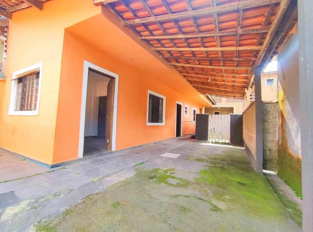 Casa à venda com 5 quartos, 300m² - Foto 2