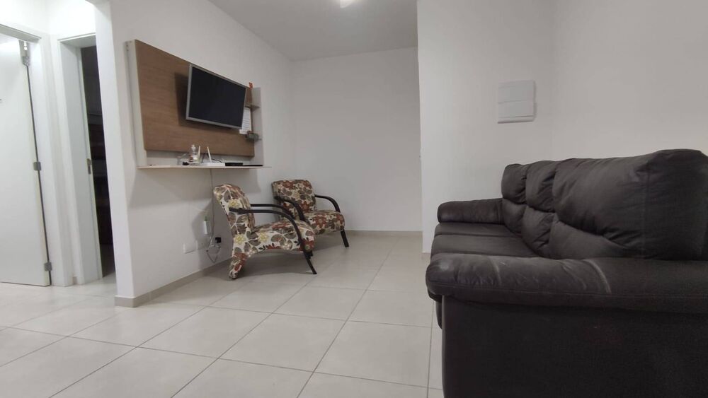 Apartamento à venda com 2 quartos, 65m² - Foto 2