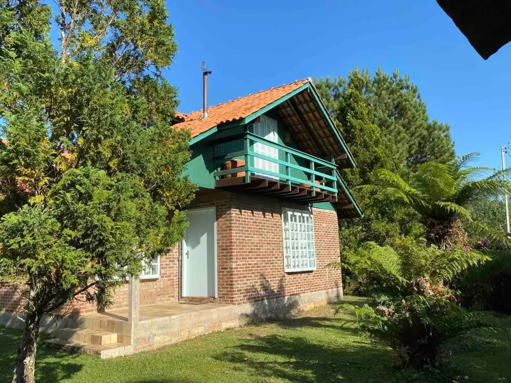 Casa à venda com 2 quartos, 900m² - Foto 1