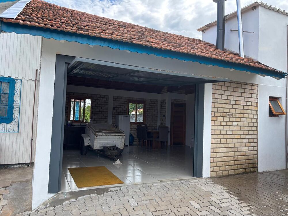 Casa à venda com 3 quartos, 523m² - Foto 2