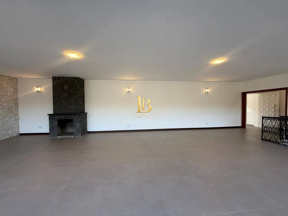 Casa, 5 quartos, 2152 m² - Foto 1
