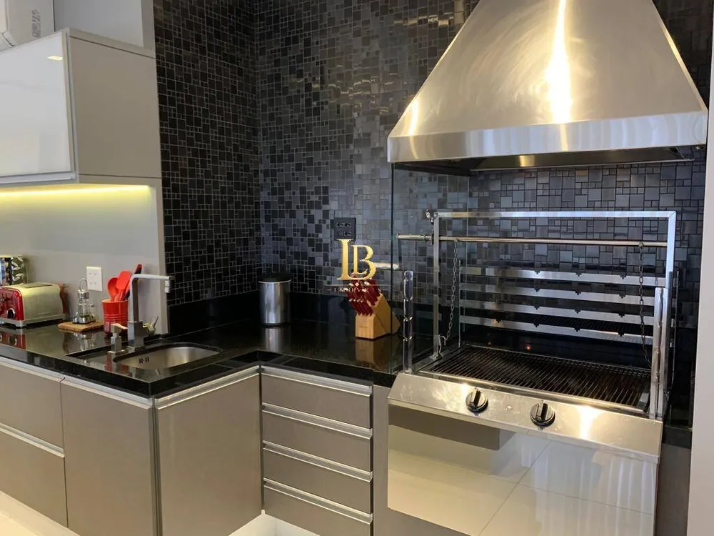 Apartamento, 3 quartos, 197 m² - Foto 2