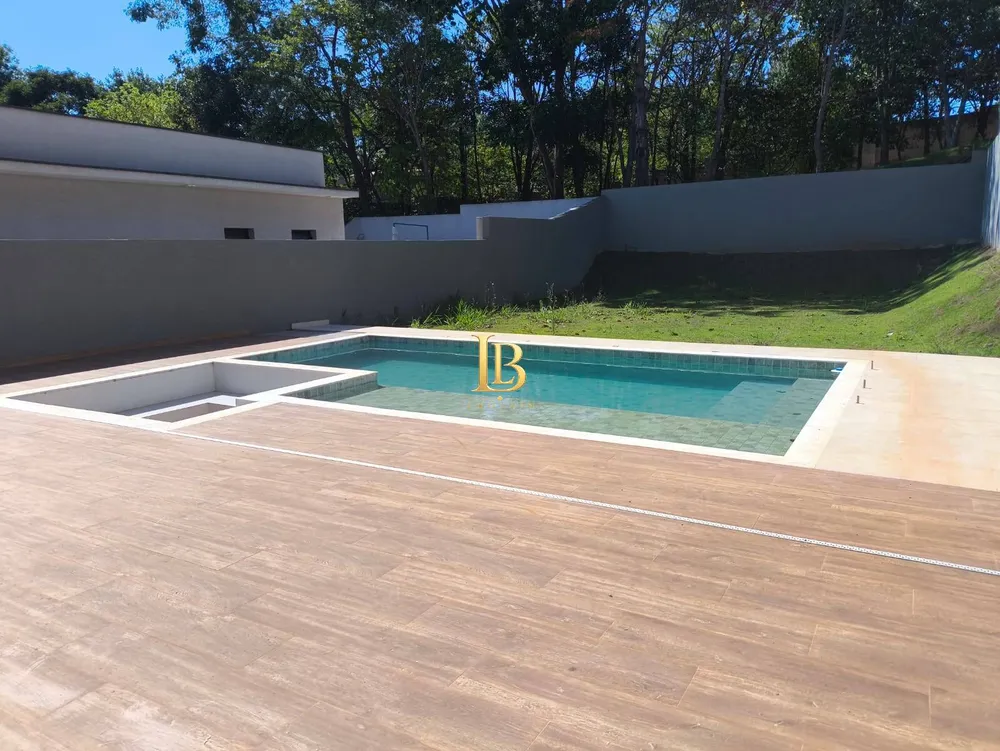 Casa, 5 quartos, 317 m² - Foto 1