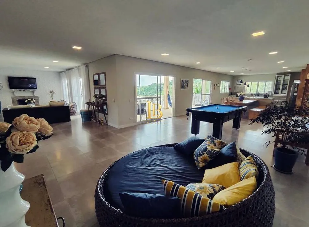 Casa, 6 quartos, 500 m² - Foto 1