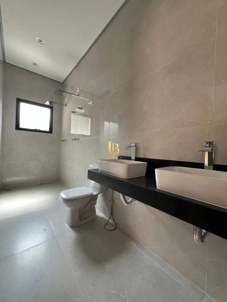 Casa, 3 quartos, 216 m² - Foto 4