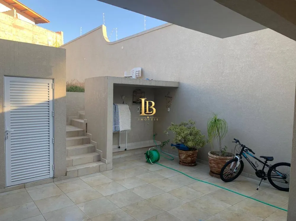 Casa, 3 quartos, 140 m² - Foto 2