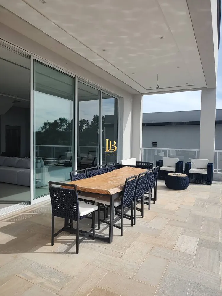 Casa, 4 quartos, 822 m² - Foto 1