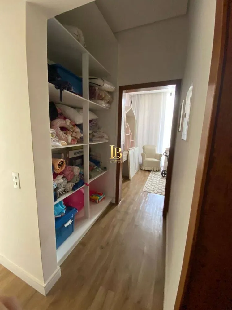 Casa, 3 quartos, 234 m² - Foto 2