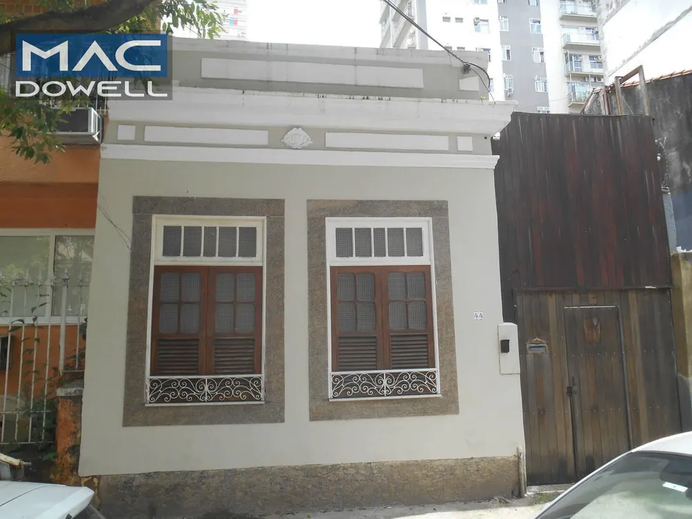 Casa, 2 quartos, 221 m² - Foto 1