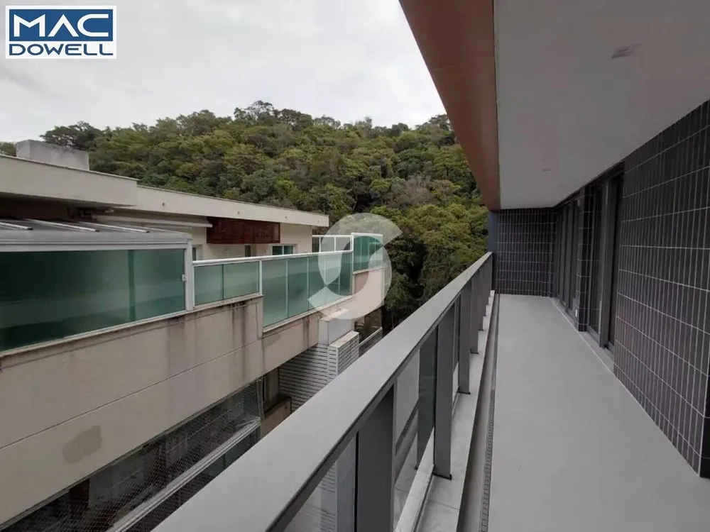 Apartamento, 3 quartos, 140 m² - Foto 1