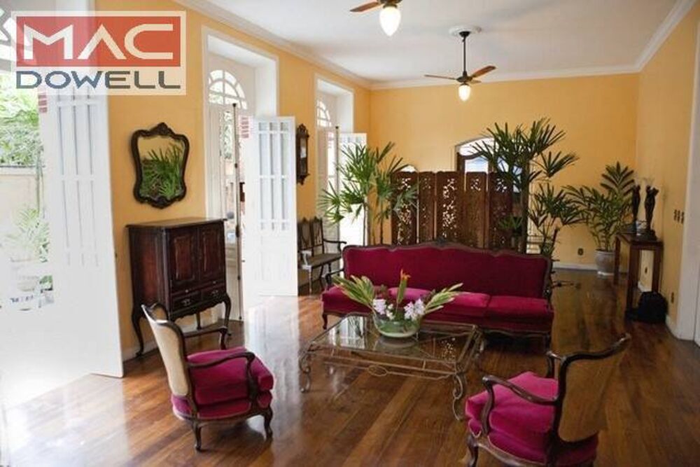 Casa à venda e aluguel com 4 quartos, 450m² - Foto 3