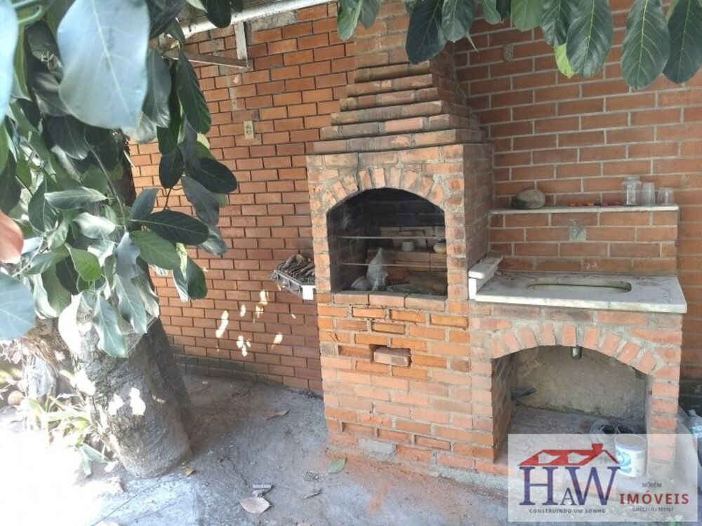 Casa à venda com 4 quartos, 30m² - Foto 3