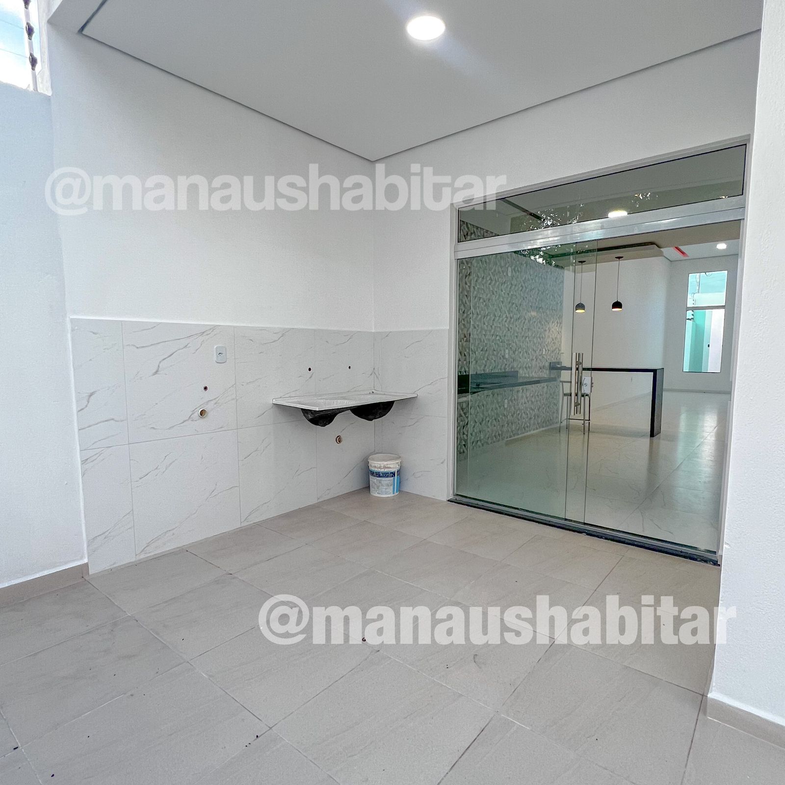 Casa à venda com 3 quartos, 114m² - Foto 12