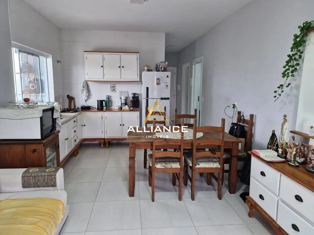 Casa, 3 quartos, 62 m² - Foto 2