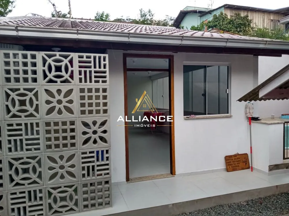 Casa, 3 quartos, 210 m² - Foto 2