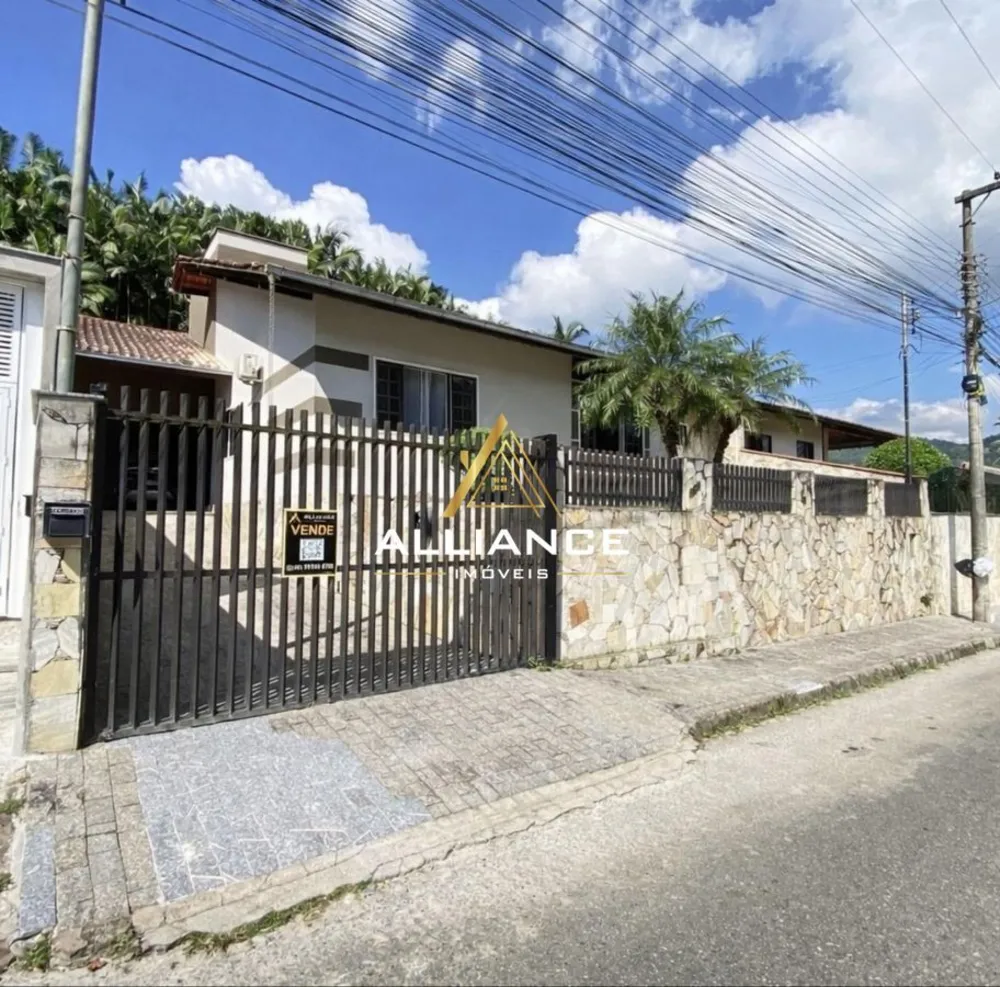Casa, 3 quartos, 297 m² - Foto 1