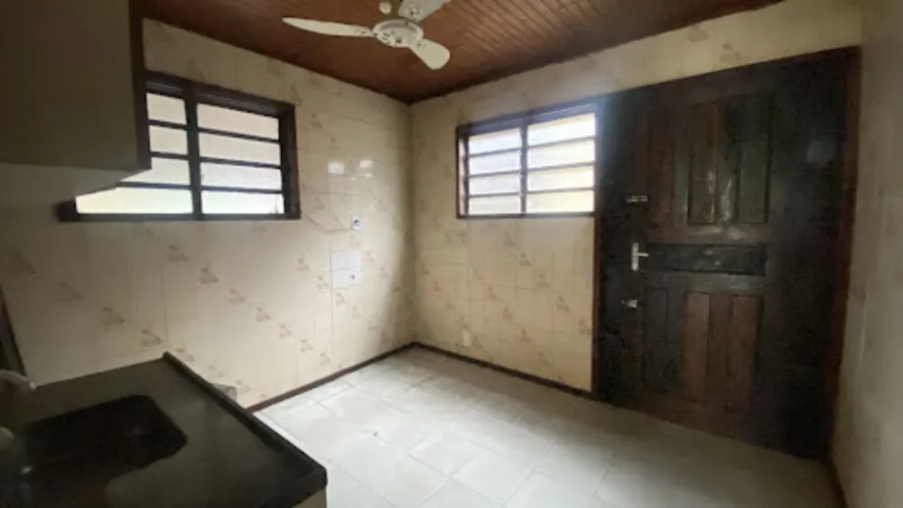 Casa, 4 quartos, 220 m² - Foto 4