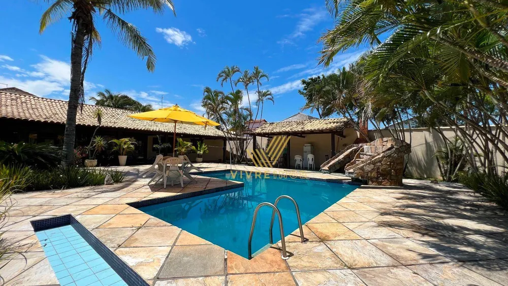 Casa, 3 quartos, 315 m² - Foto 1