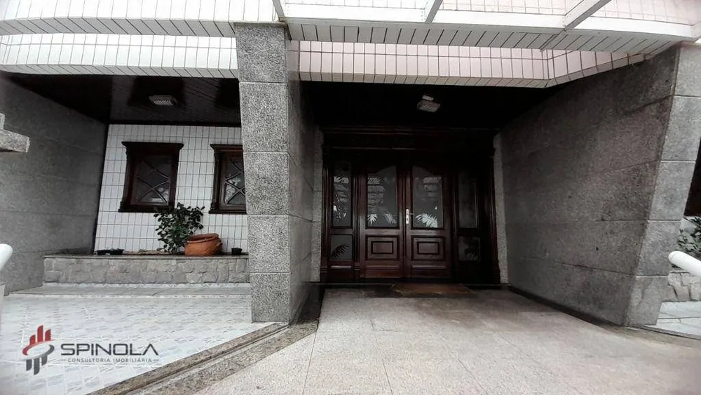 Cobertura, 3 quartos, 200 m² - Foto 1