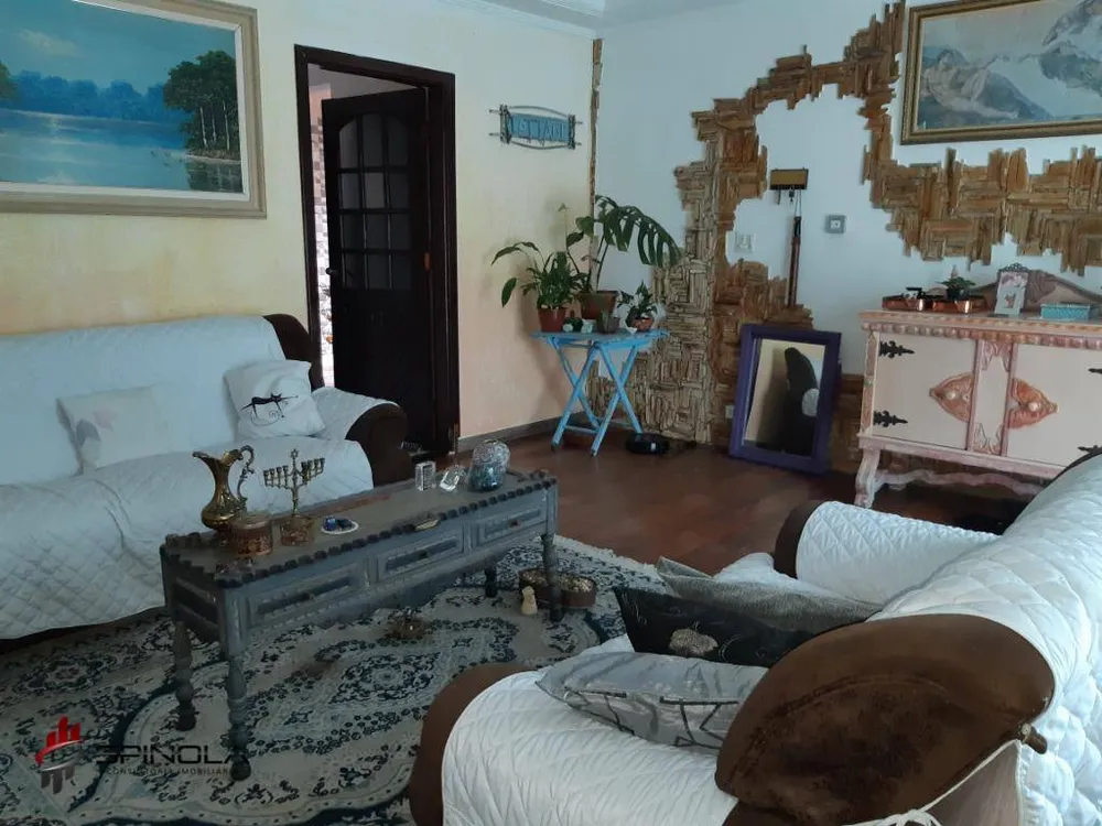 Casa, 4 quartos, 136 m² - Foto 1