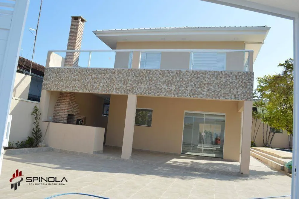 Casa, 4 quartos, 180 m² - Foto 2