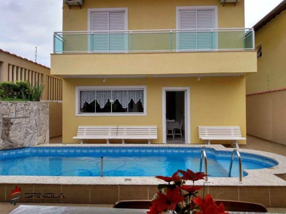 Casa, 4 quartos, 232 m² - Foto 1