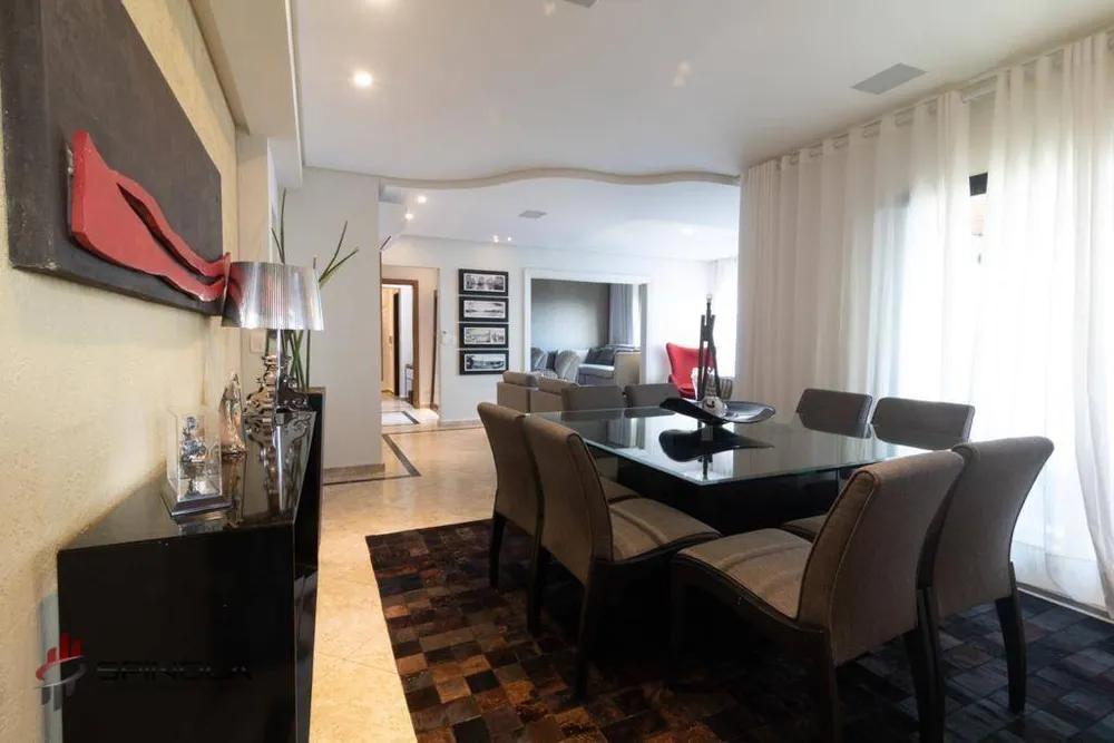 Apartamento, 4 quartos, 220 m² - Foto 1