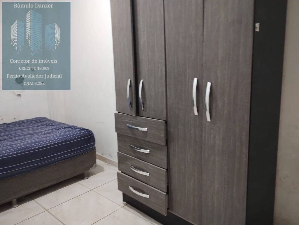 Casa à venda com 4 quartos, 150m² - Foto 4