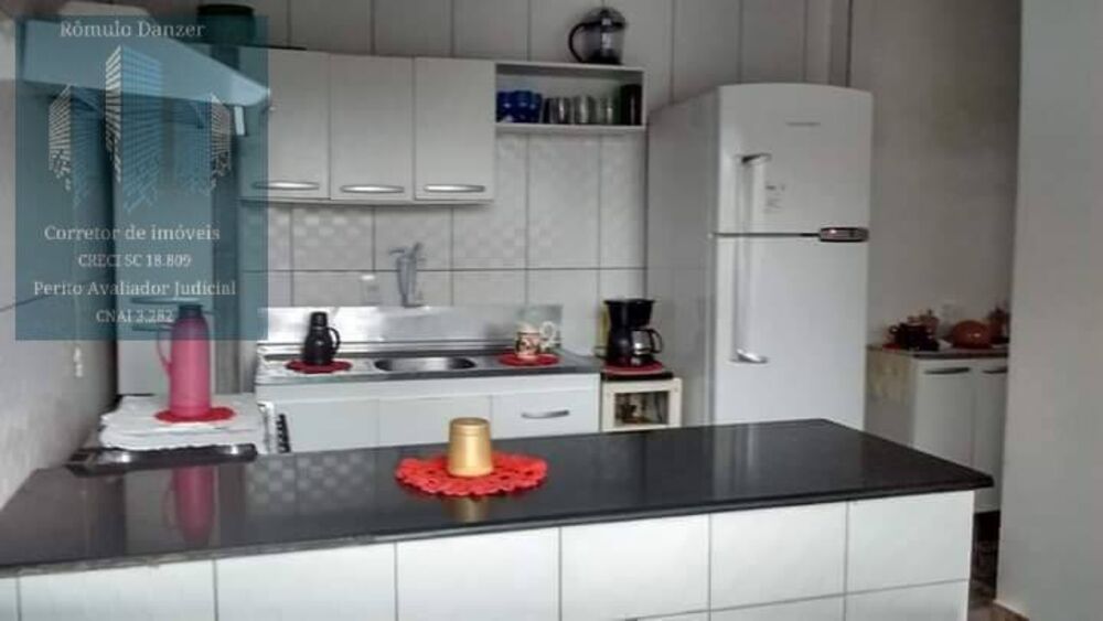 Casa à venda com 4 quartos, 150m² - Foto 3