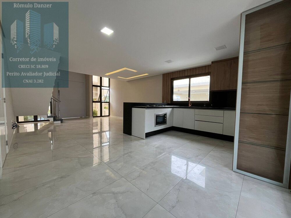 Casa, 4 quartos, 250 m² - Foto 2