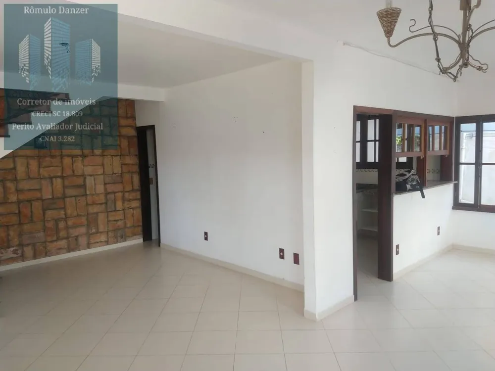 Casa, 3 quartos, 250 m² - Foto 6