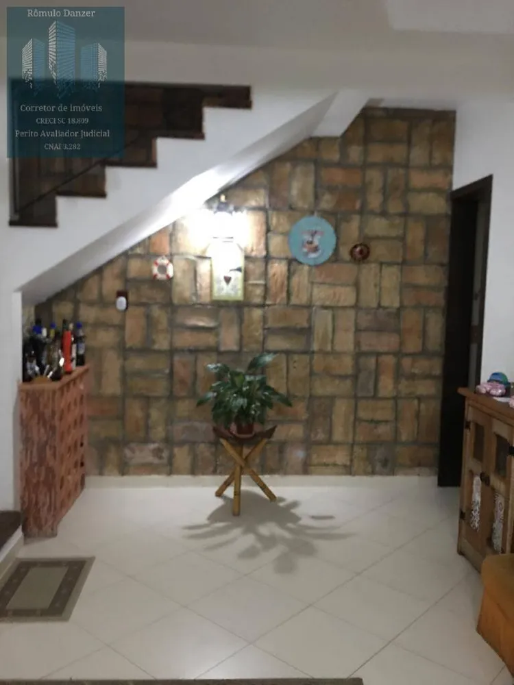 Casa, 3 quartos, 250 m² - Foto 11
