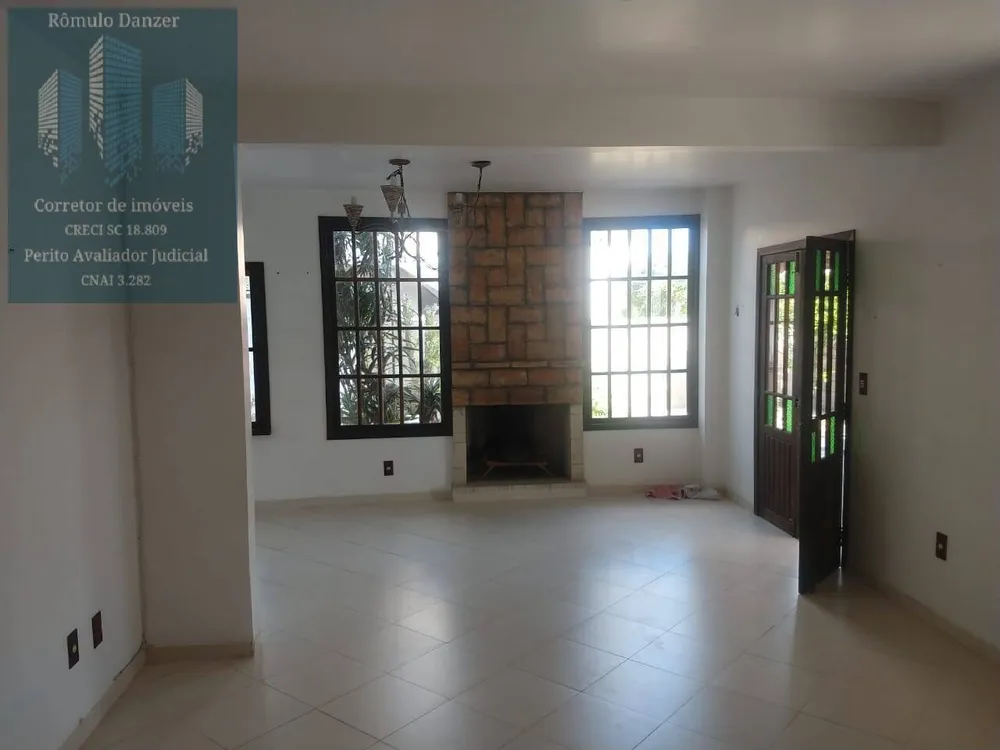 Casa, 3 quartos, 250 m² - Foto 3