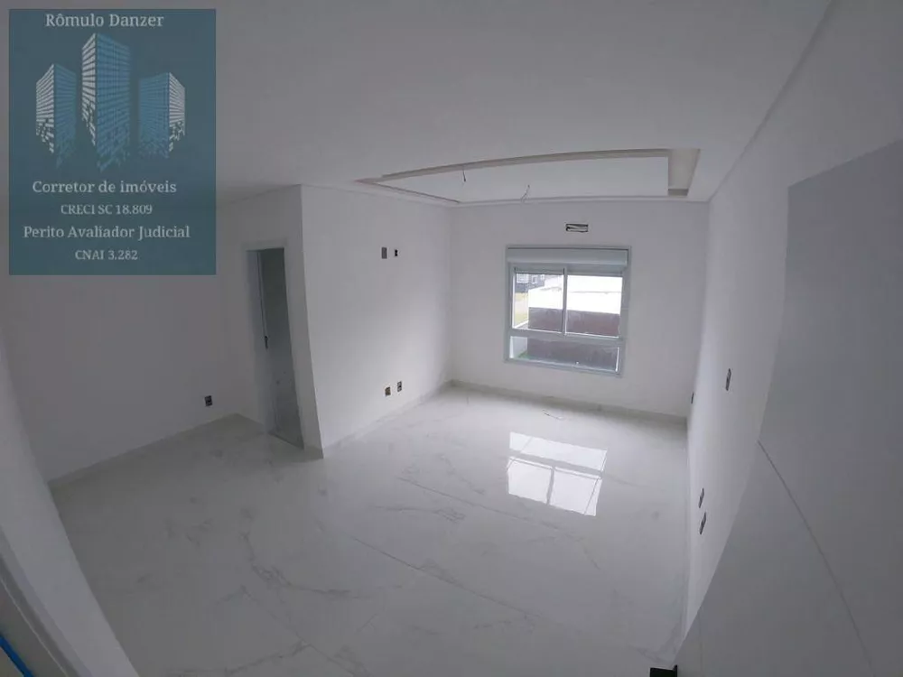 Casa à venda com 3 quartos, 212m² - Foto 13