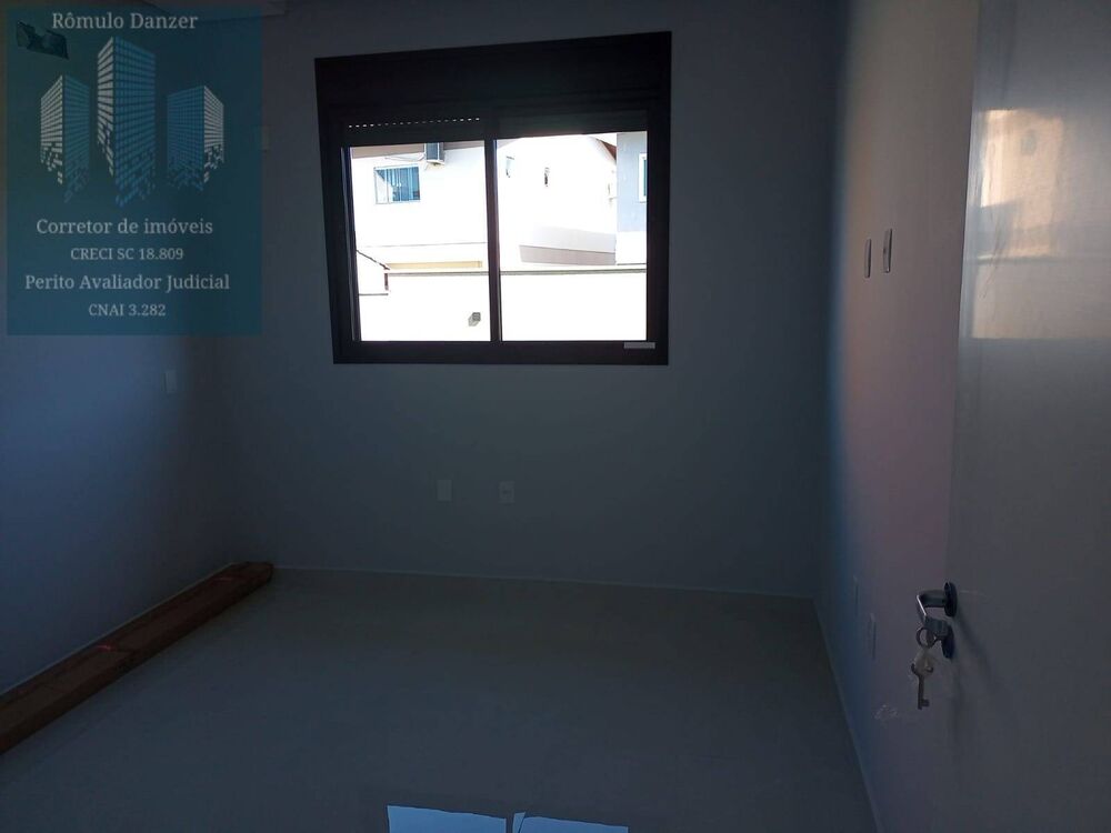 Casa, 4 quartos, 235 m² - Foto 3