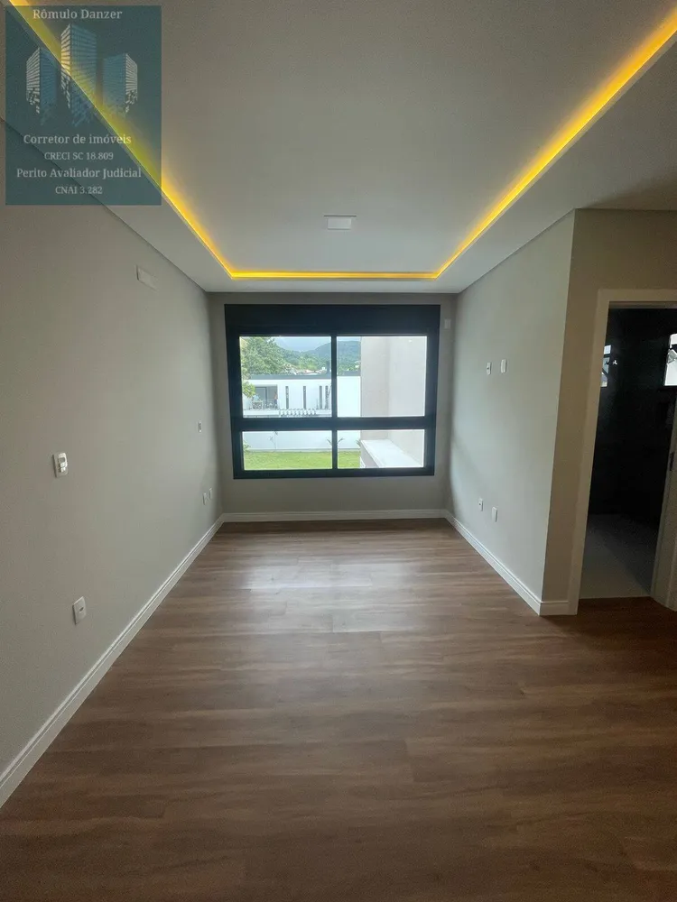 Casa, 3 quartos, 214 m² - Foto 11