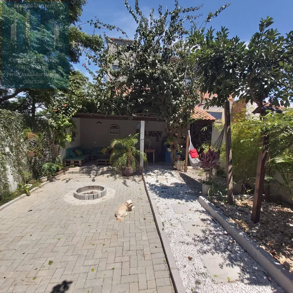 Casa à venda com 3 quartos, 200m² - Foto 4