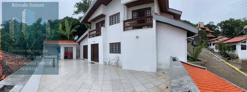 Casa, 5 quartos, 285 m² - Foto 1