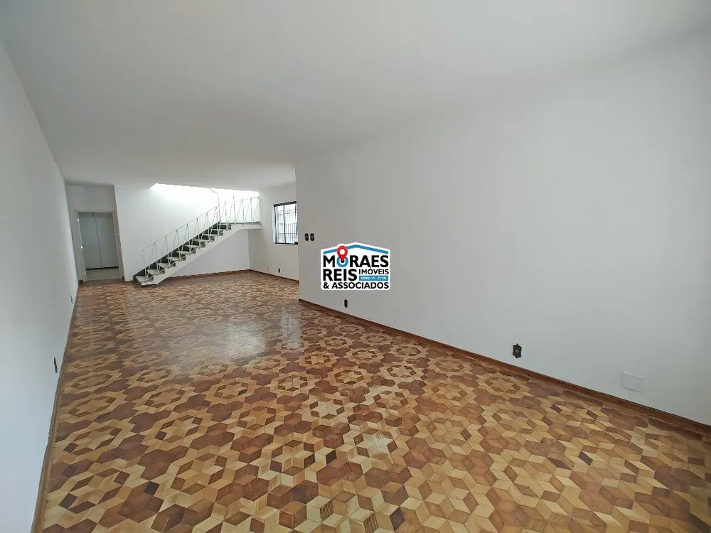 Sobrado, 3 quartos, 223 m² - Foto 1