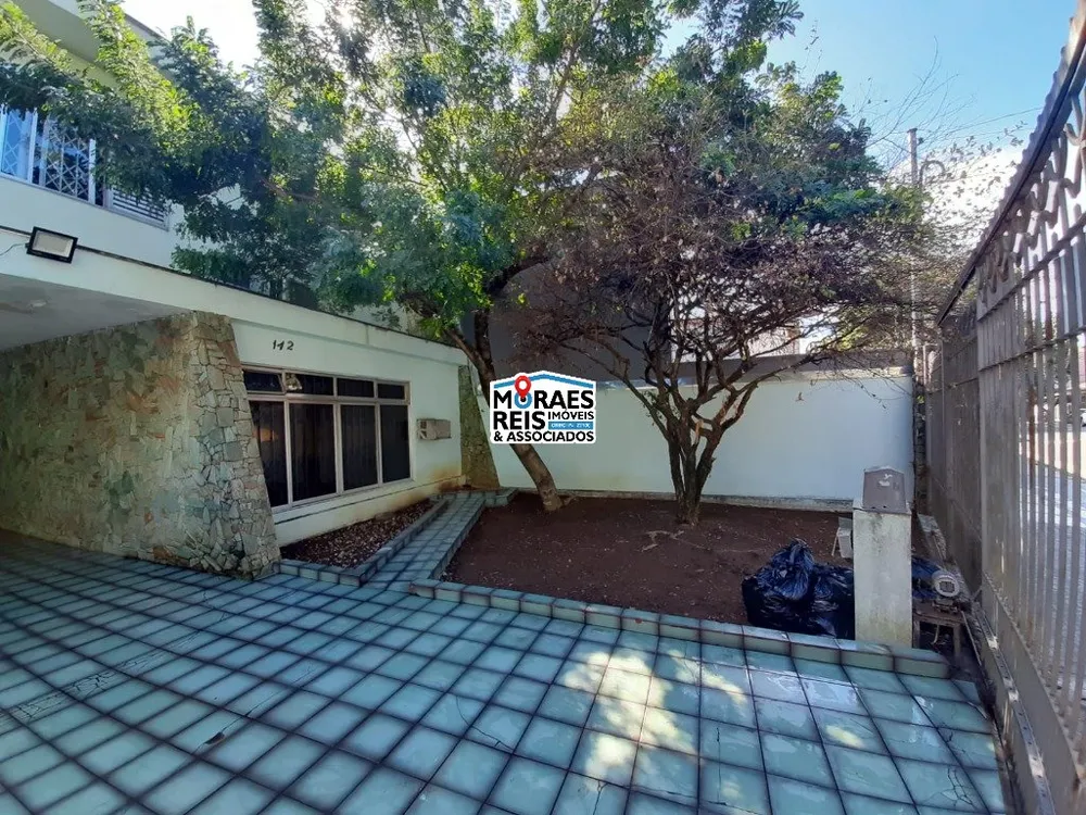 Sobrado, 8 quartos, 276 m² - Foto 2