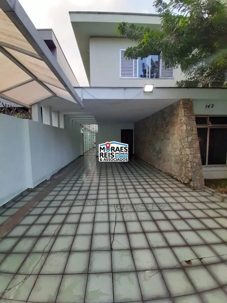 Sobrado, 8 quartos, 276 m² - Foto 2