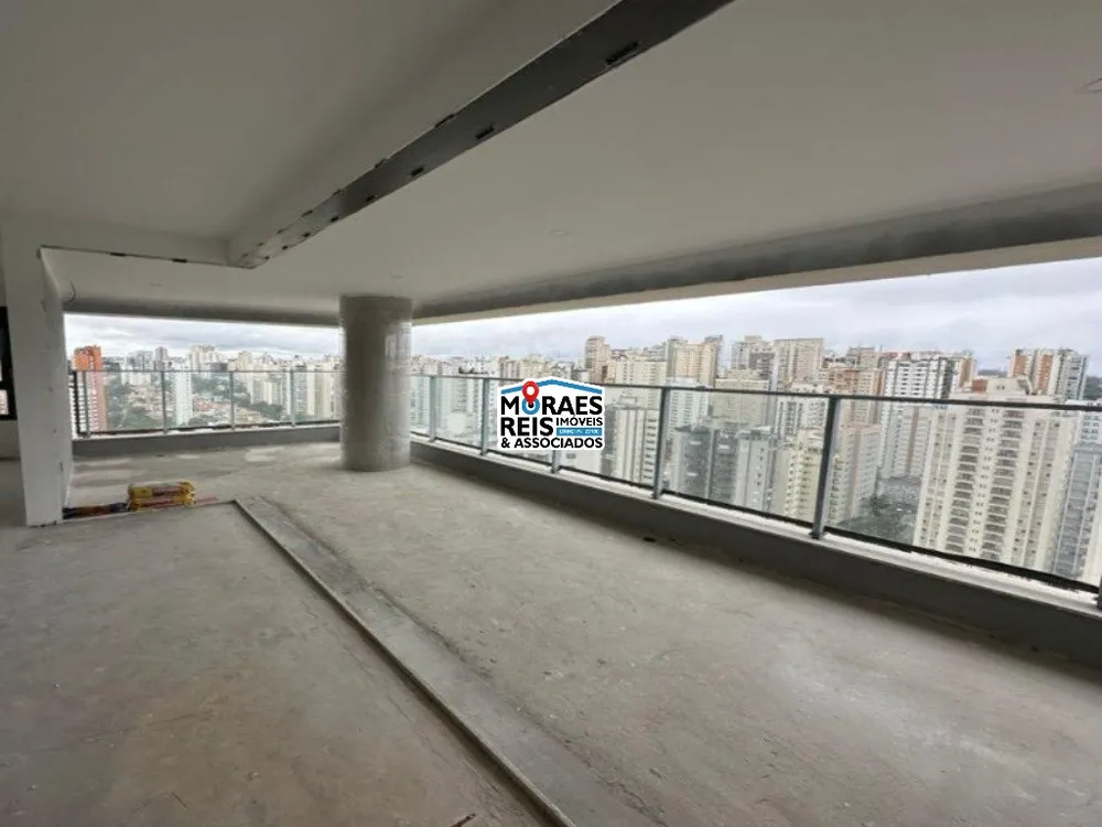 Apartamento, 3 quartos, 211 m² - Foto 1