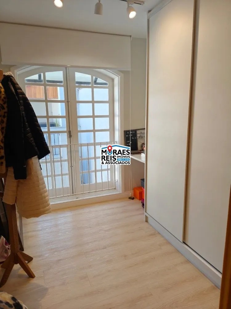 Casa, 4 quartos, 319 m² - Foto 1