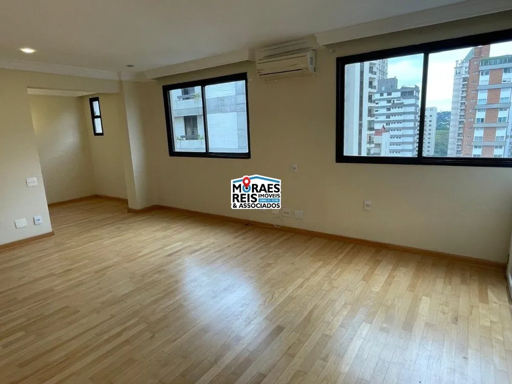 Apartamento, 3 quartos, 209 m² - Foto 1