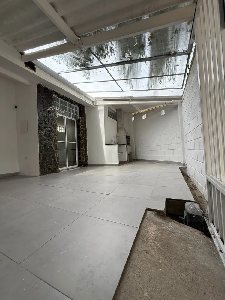Casa, 3 quartos, 131 m² - Foto 2