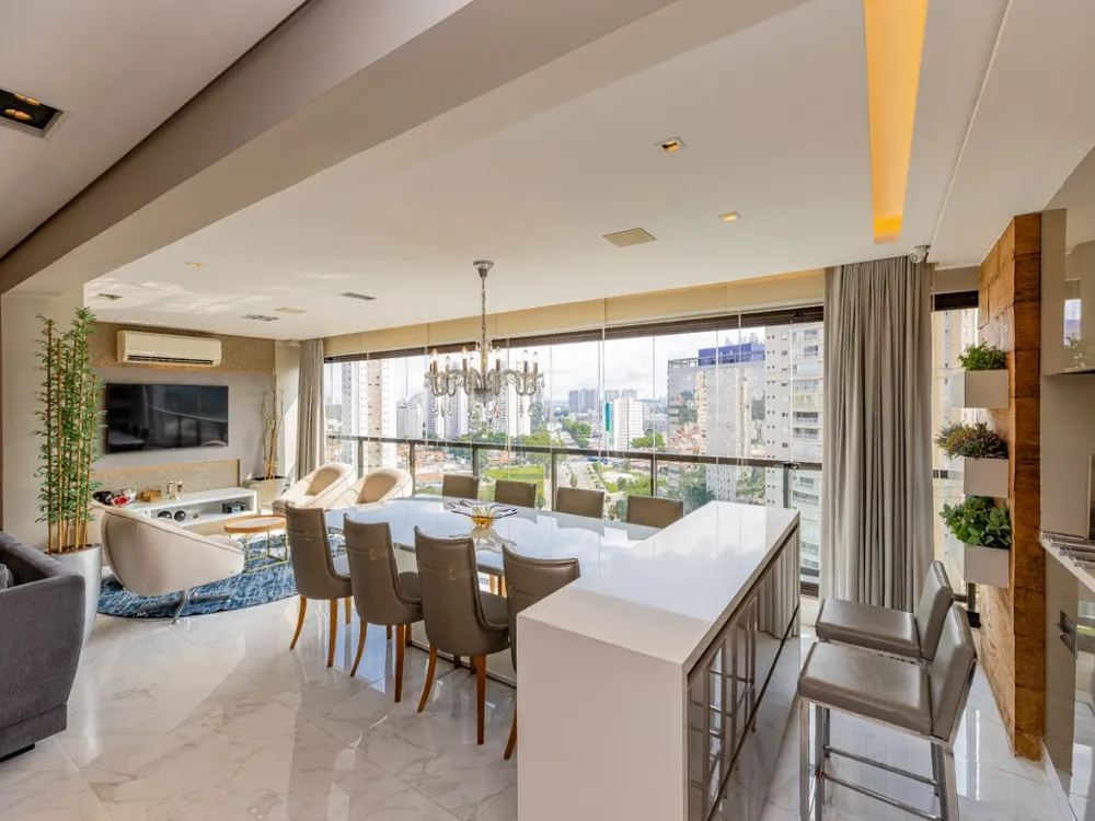 Apartamento, 3 quartos, 209 m² - Foto 1