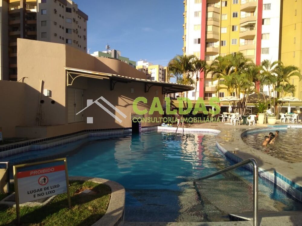 Apartamento à venda com 2 quartos, 75m² - Foto 2