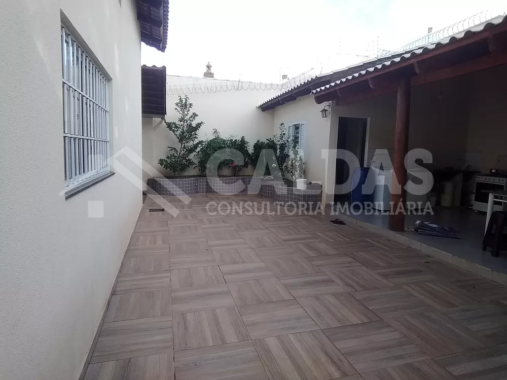 Casa à venda com 3 quartos - Foto 3