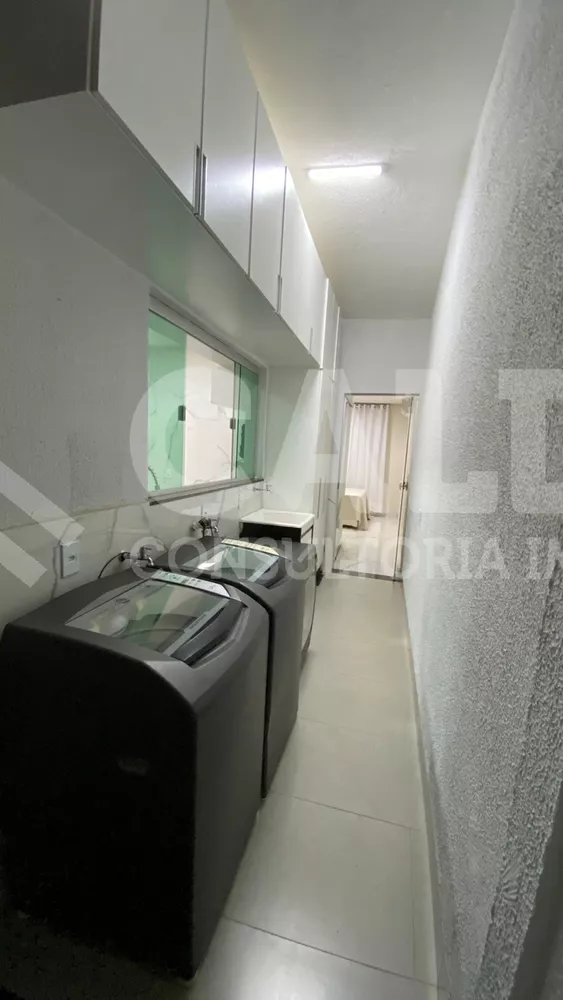 Casa à venda com 4 quartos, 360m² - Foto 4