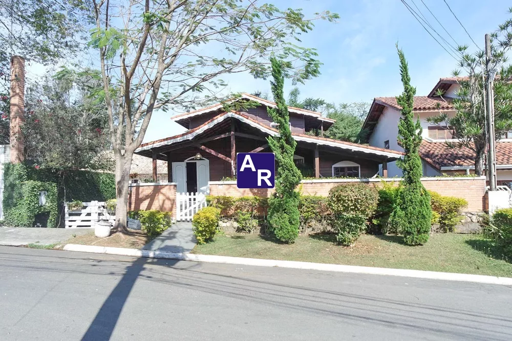 Casa de Condomínio à venda com 3 quartos, 400m² - Foto 1